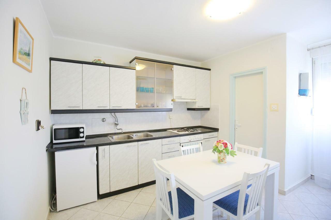 Good Vibes Apartment Zara Esterno foto